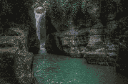 Cunca Rami Waterfall