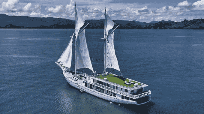 kapal phinisi luxury labuan bajo