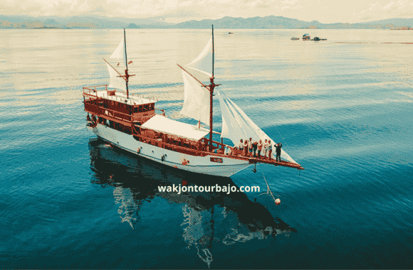 Boat Trip Labuan Bajo