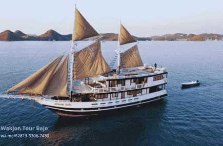 Boat Trip Labuan Bajo